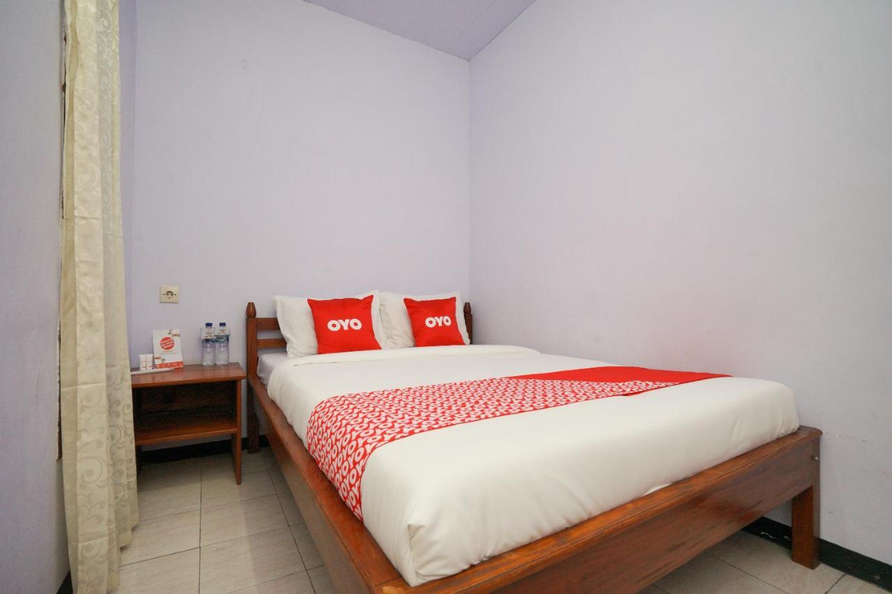 Oyo 2120 Pieter Homestay Bromo Probolinggo Exterior photo